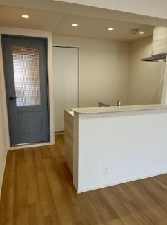 【居間・リビング】 | ローズハイツ西宮宮前町二号棟