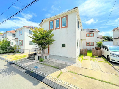 【外観】 | ◆◇原宿1丁目　中古戸建◇◆ | ◆一戸建てを中心とした街並みが整然と続き、周辺は高い建物が建っていないので、緑の多い閑静な趣を感じる環境です。街並みや周辺環境も重要なポイントです！！