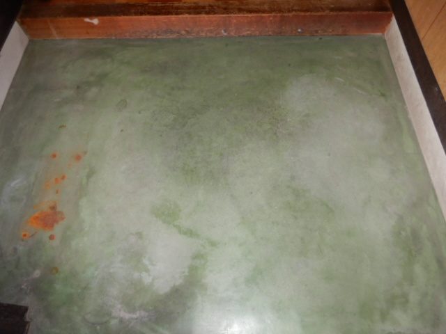 中川ビルの玄関