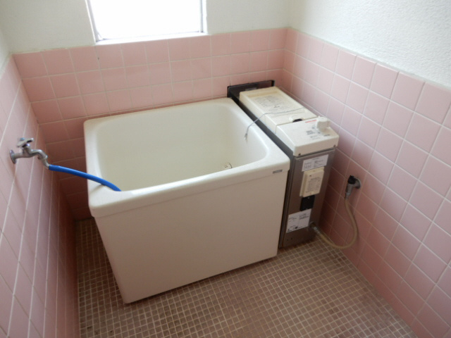 中川ビルの浴室