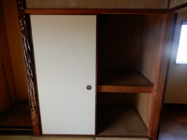 中川ビルの収納