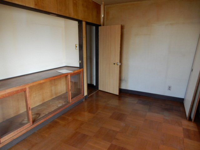 中川ビルの内装