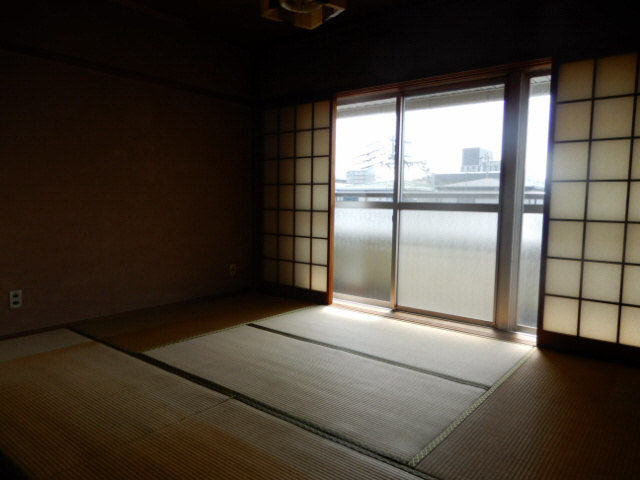 中川ビルの寝室