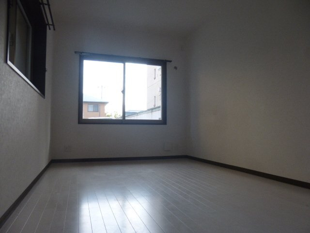 MISTRAL飾磨駅前の寝室