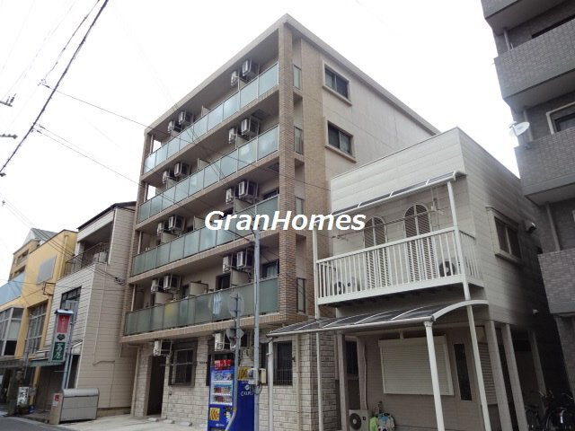 MISTRAL飾磨駅前の外観