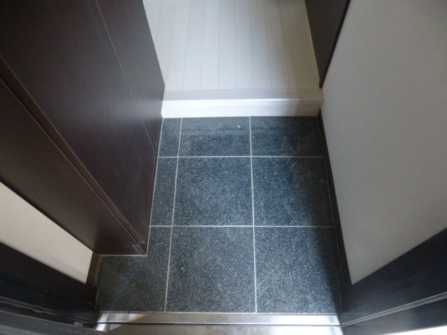 MISTRAL飾磨駅前の玄関