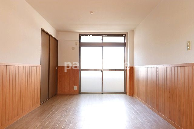 メゾン・ド・ケイの洋室|個人の部屋や寝室として使える洋室です