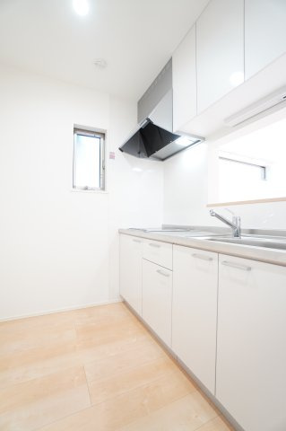 【キッチン】 | R-EIGHT | ※同物件・同タイプの写真です。