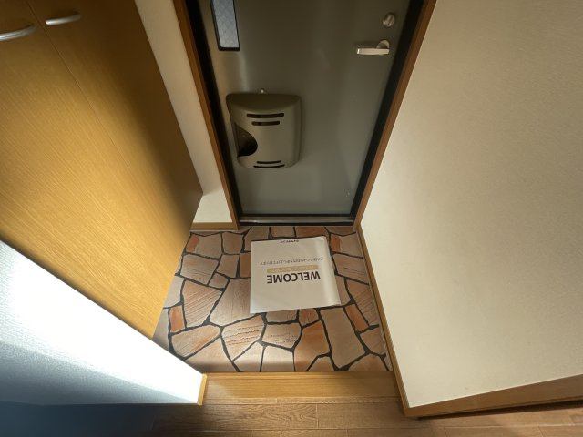 アゼリア２１の玄関