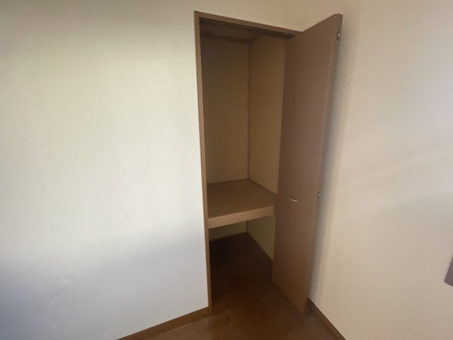 アゼリア２１の収納