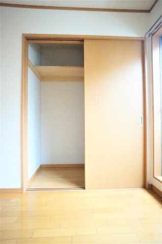 プレジール二宮の収納|各室に収納ついてます