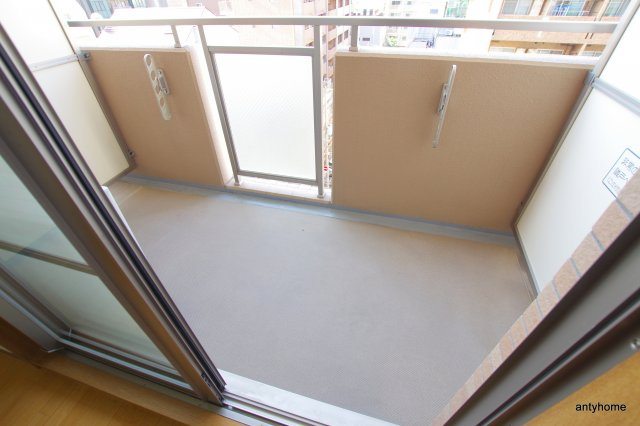 天満リバーサイドプラザ　仲介手数料無料のバルコニー