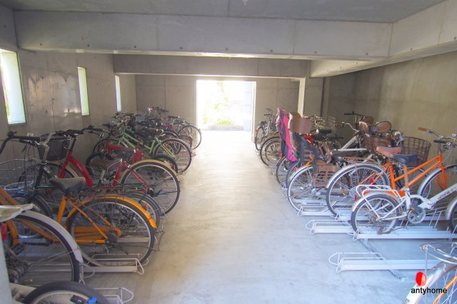 天満リバーサイドプラザ　仲介手数料無料の駐車場