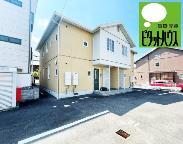 ハイネス国府　B棟