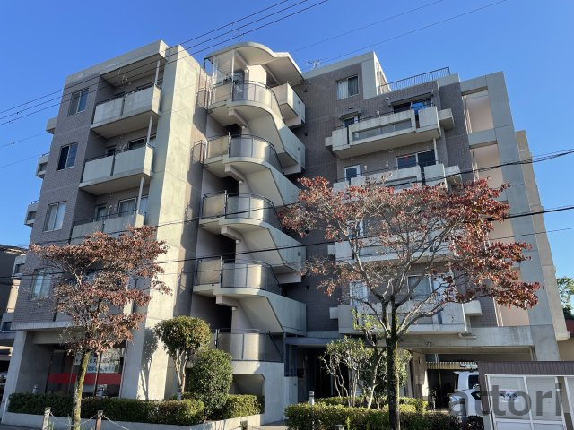 カンパーニュ北園田の外観