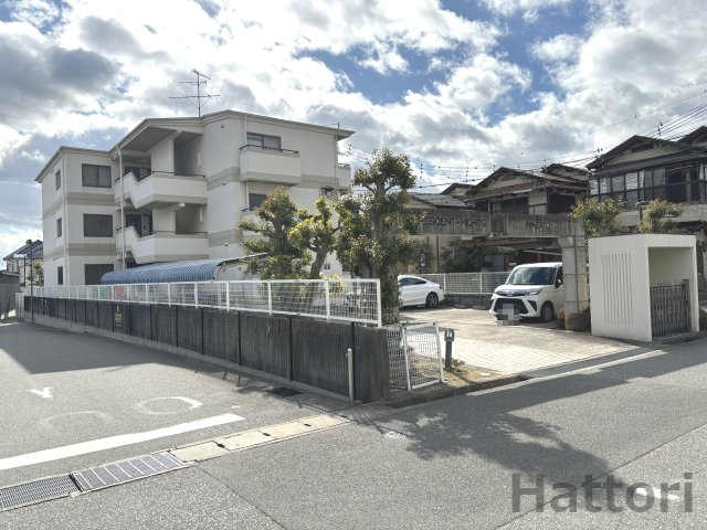 クレセントハイツ今里の外観