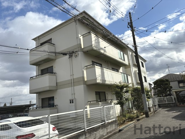 クレセントハイツ今里の外観
