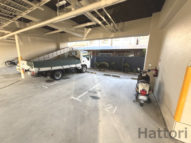 サニープラザの駐車場
