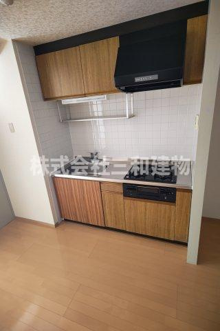 ウエストヒルズ・２１のキッチン|同間取り別室の参考写真です