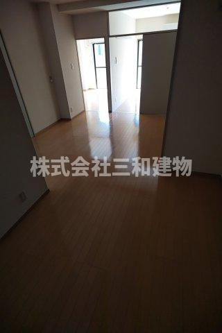 ウエストヒルズ・２１の居間・リビング|同間取り別室の参考写真です