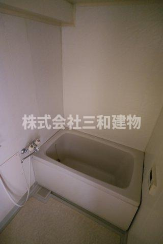 ウエストヒルズ・２１の浴室|同間取り別室の参考写真です