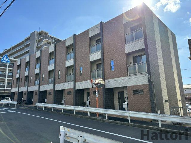 東泉丘タウンハウスの外観