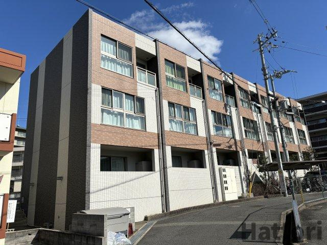 東泉丘タウンハウスの外観