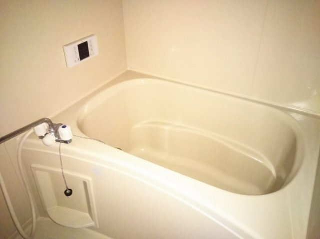 レオパレス観音台の浴室