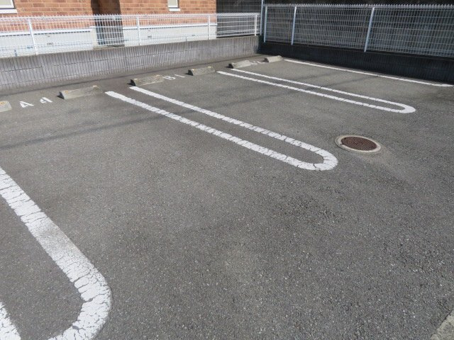 プリートの駐車場