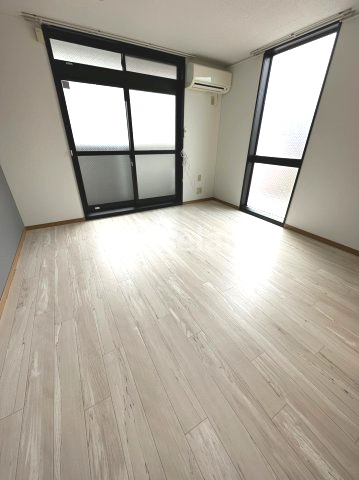 SENSE　WAKAYAMAの洋室