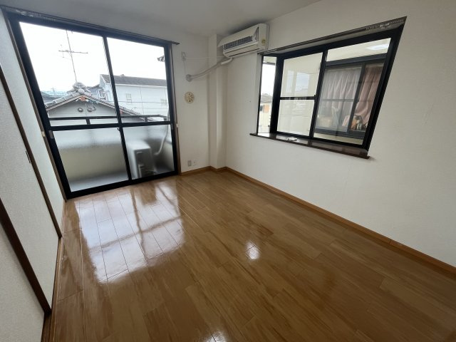 ドミール本郷Bの洋室