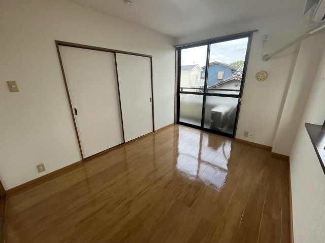 ドミール本郷Bの洋室