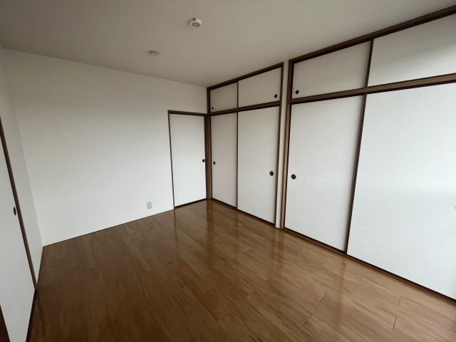 ドミール本郷Bの洋室