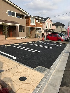 ルミエールⅡの駐車場
