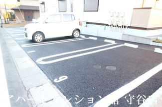 【駐車場】