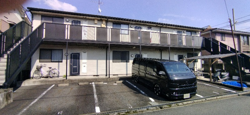 ハイランドコートⅡの駐車場