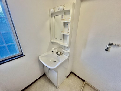 【独立洗面台】 | コモド・アビターレ