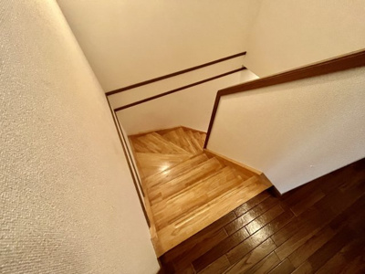 【内装】 | コモド・アビターレ