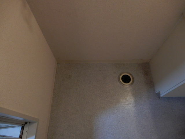 アドホックディアスの内装