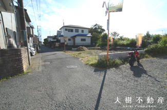 【前面道路含む現地写真】 | ※令和5年10月上旬に撮影