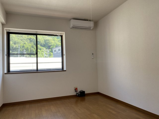 リッチハーベスト南棟の洋室