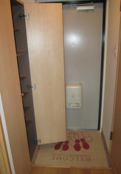 beauterraceステラ【キャッシュバック対象物件】の玄関|シンプルで使いやすい玄関です