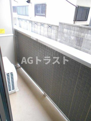 【バルコニー】 | エヴァーラスティング桶川 | 暖かな日差しのふりそそぐバルコニー