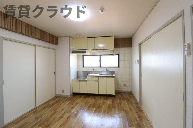 金澤ビルの居間・リビング|使いやすい居間です