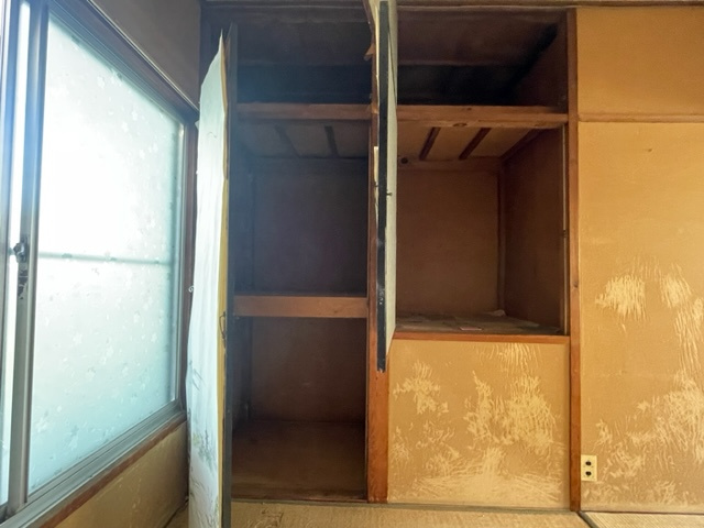 牛島店舗　の収納