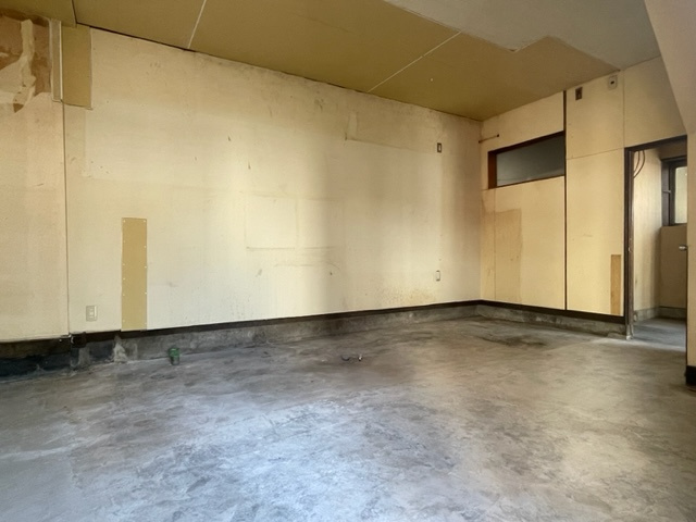 牛島店舗　
