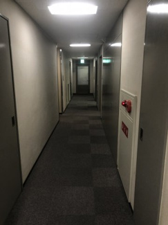 【ロビー】 | オフィス階廊下