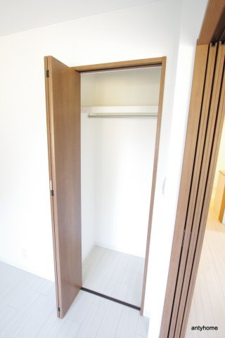 エルパシオン吹田泉町　仲介手数料無料の収納