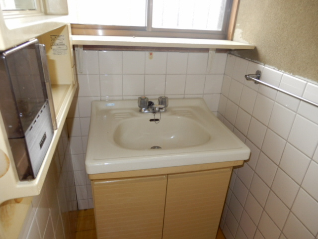 中林貸家　２戸１の洗面所