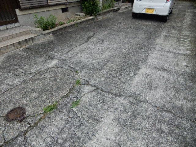 中林貸家の駐車場